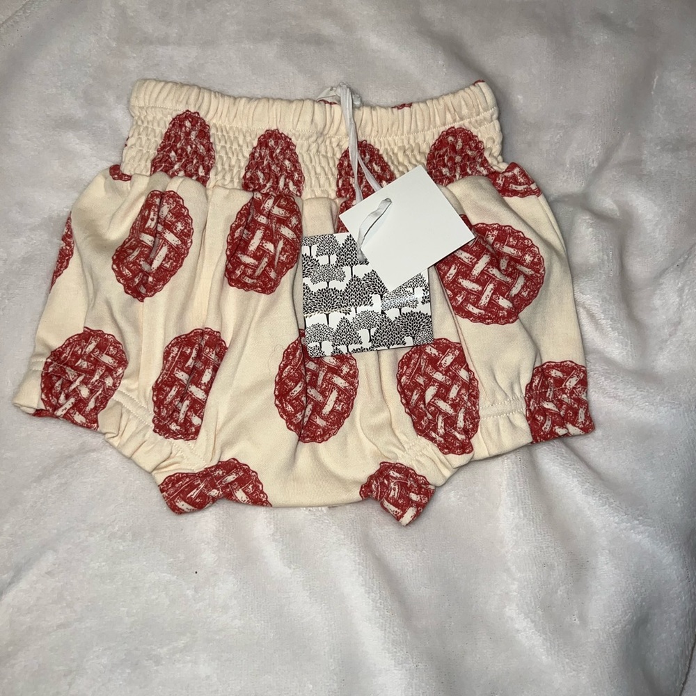 Kate Quinn shorts